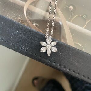 Elegant Silver Flower PANDORA Necklace